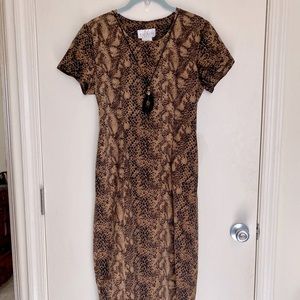MISS DORBY DRESS W/ ATTACHED NECKLACE-6P